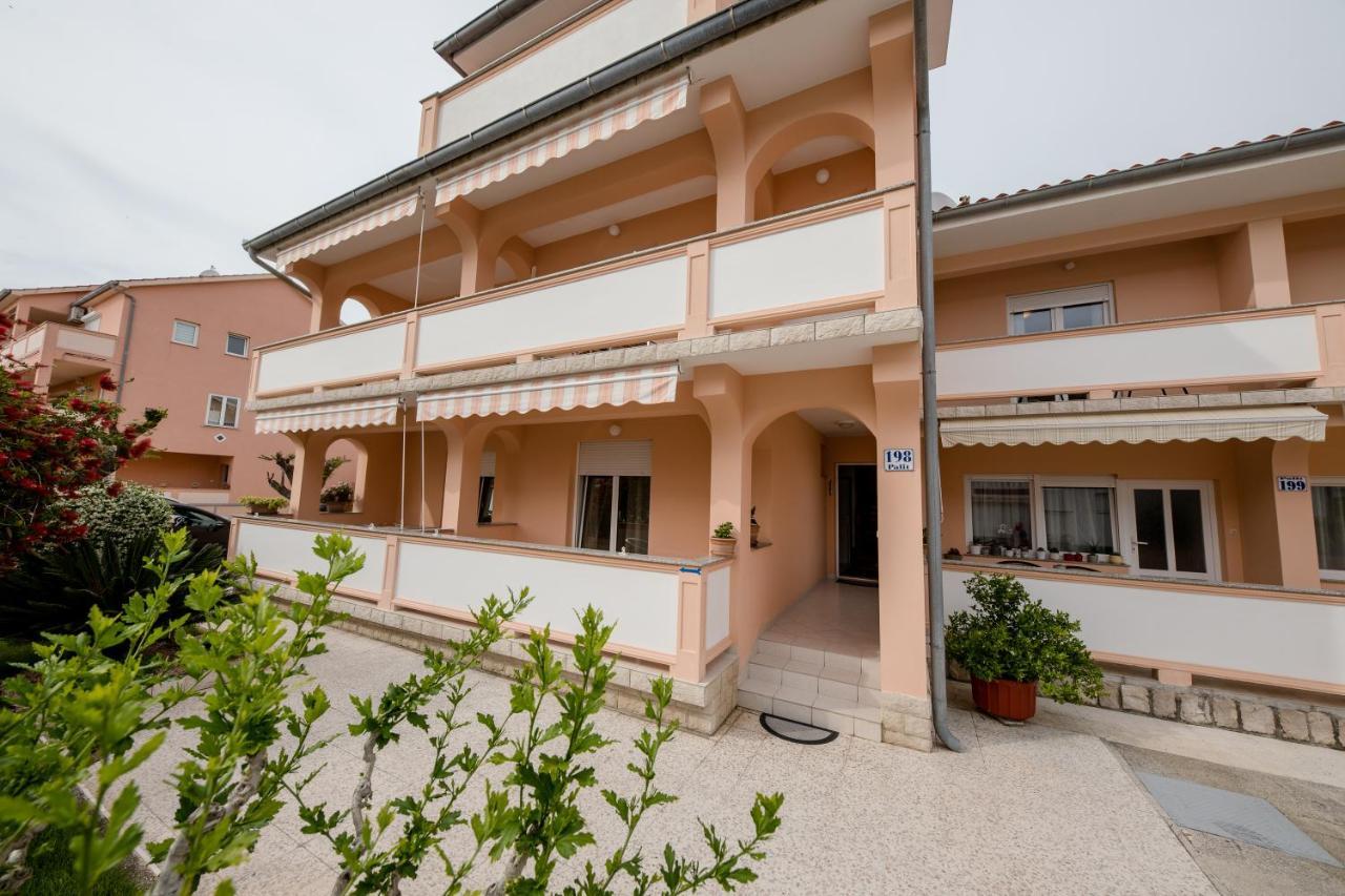 Apartmani Marica Beg Palit 外观 照片