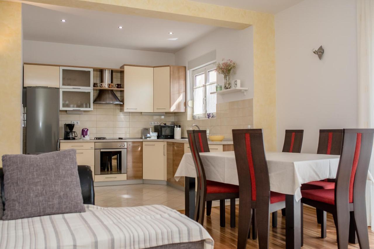 Apartmani Marica Beg Palit 外观 照片
